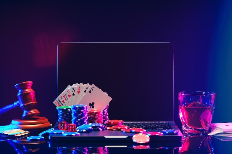 Diagram keamanan suletoto menampilkan enkripsi data, server terlindungi, dan protokol verifikasi KYC